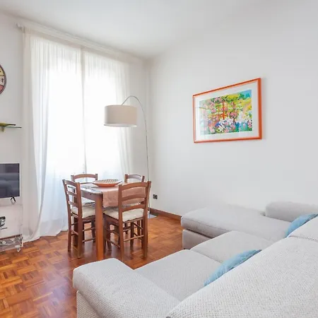 Apartment Modern 2bdr Vibrant Prati Neighborhood *